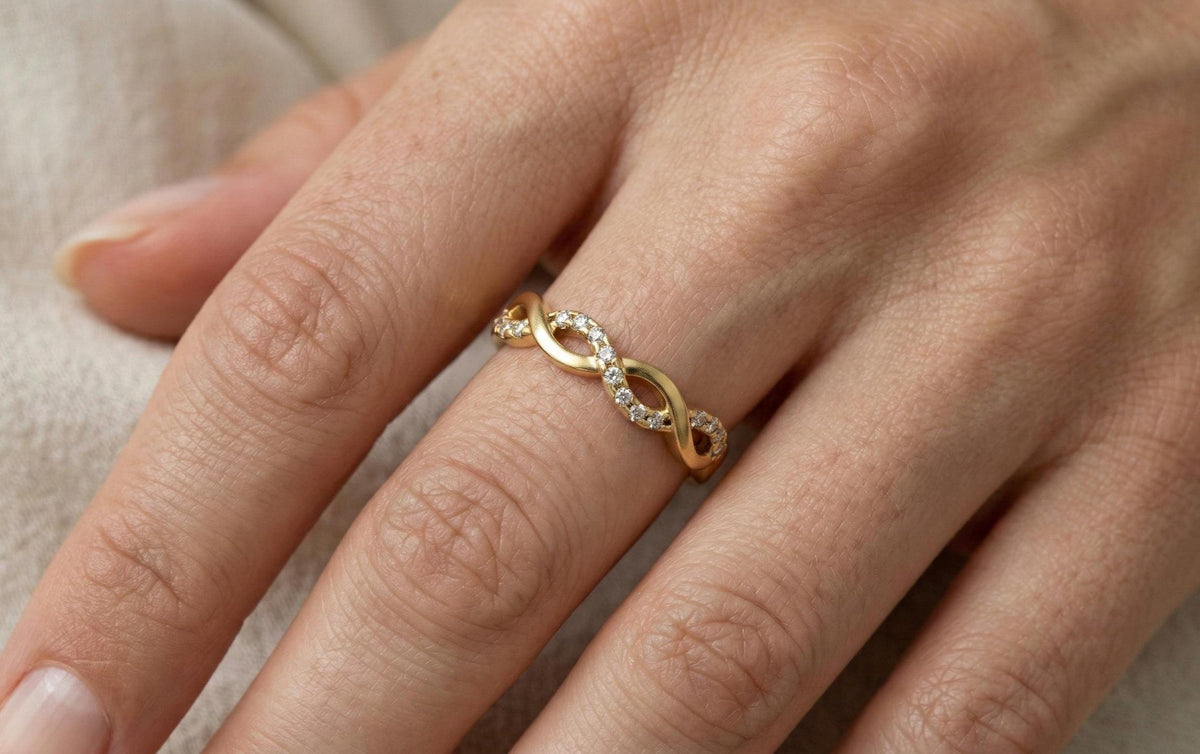 925 Sterling Silver Infinity Diamond Ring, Twisted Infinity Band Ring for Women, Minimalist Promise Ring, Wedding Anniversary Gift,