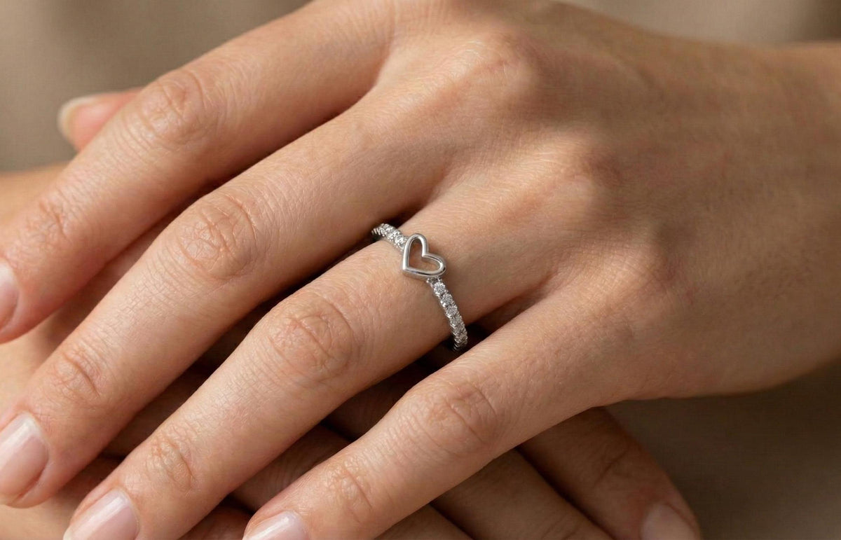Gold Heart Ring 925 Sterling Silver, Romantic Love Ring, Dainty Diamond Heart Band, Anniversary Gift Jewelry for Her, gift for her or they