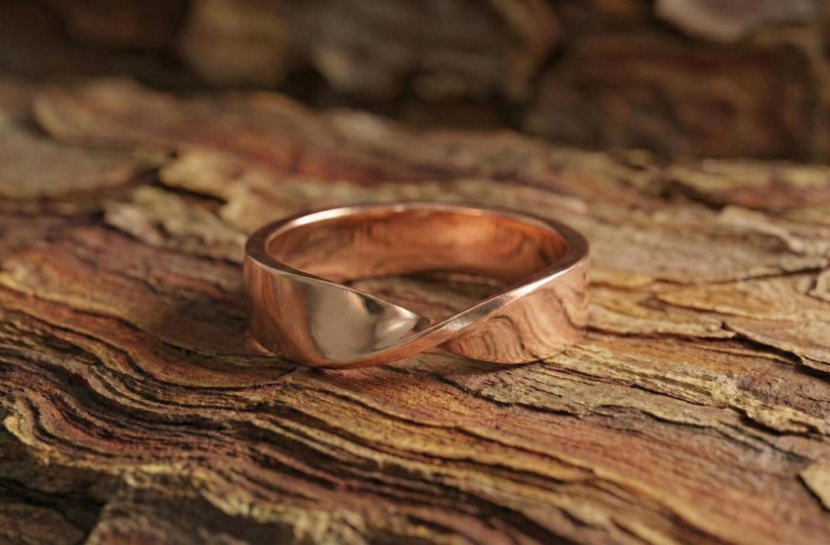 Gold Infinity Twist Ring | Wide Mobius Wedding Band | Chunky Crossover Statement Ring | Modern Minimalist Eternity Ring | Thick Gold Band