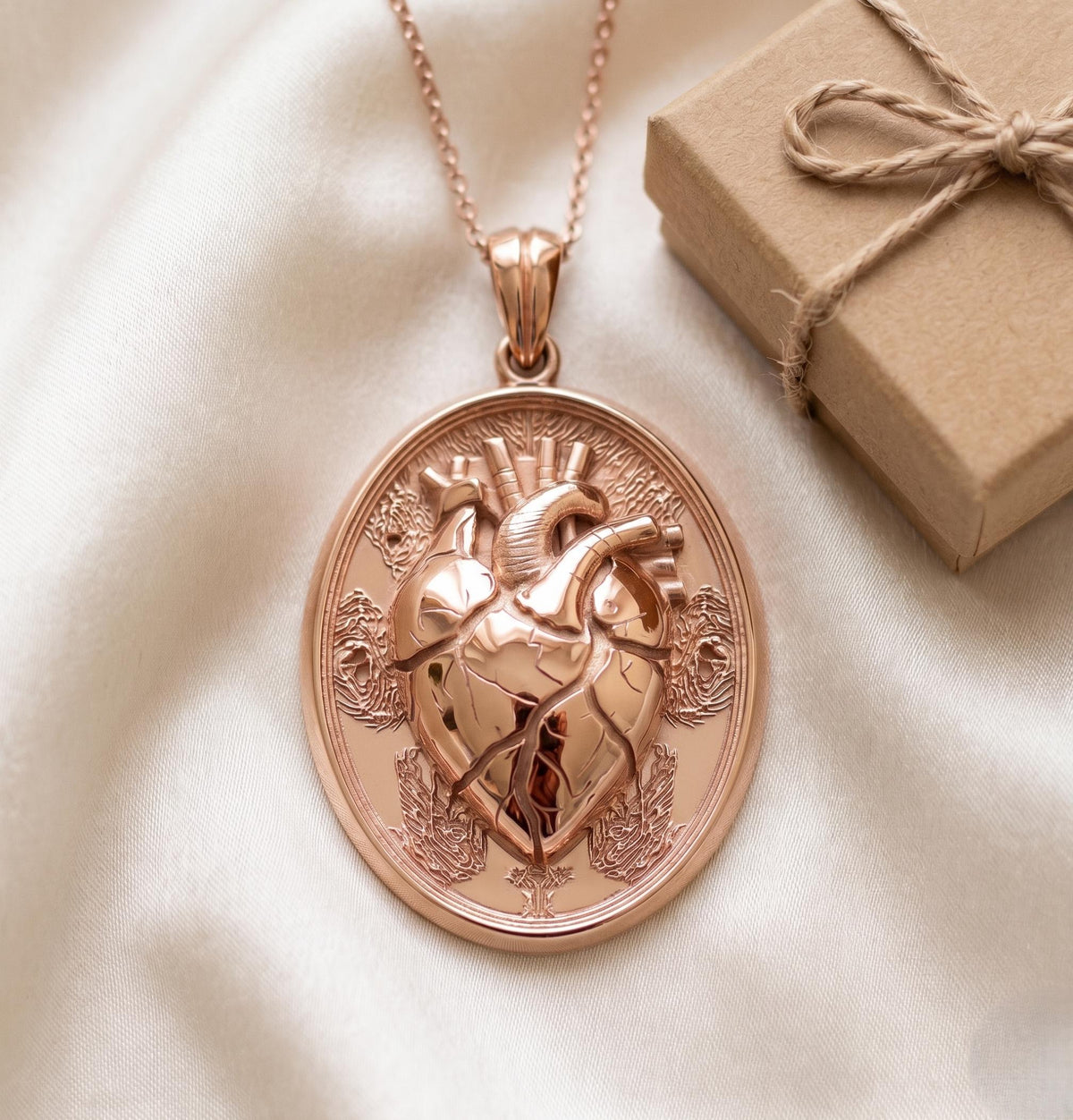 Realistic Heart Necklace, 925 Silver Anatomical Pendant, Macabre Gothic Jewelry, Steampunk Accessory Nurse Cardiologist Gift, Dark Aesthetic