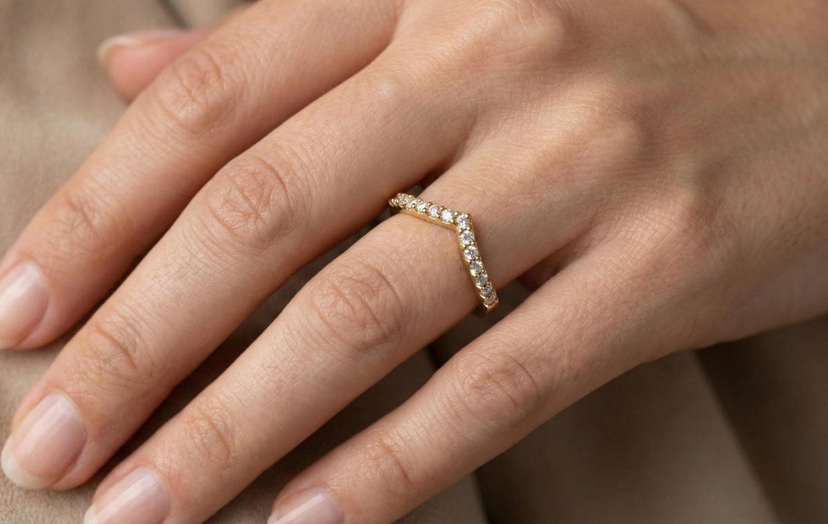 925 Sterling Silver Chevron Diamond Ring, V Shaped Wedding Band, Minimalist Stacking Ring, Dainty Diamond Band, Gift For Her