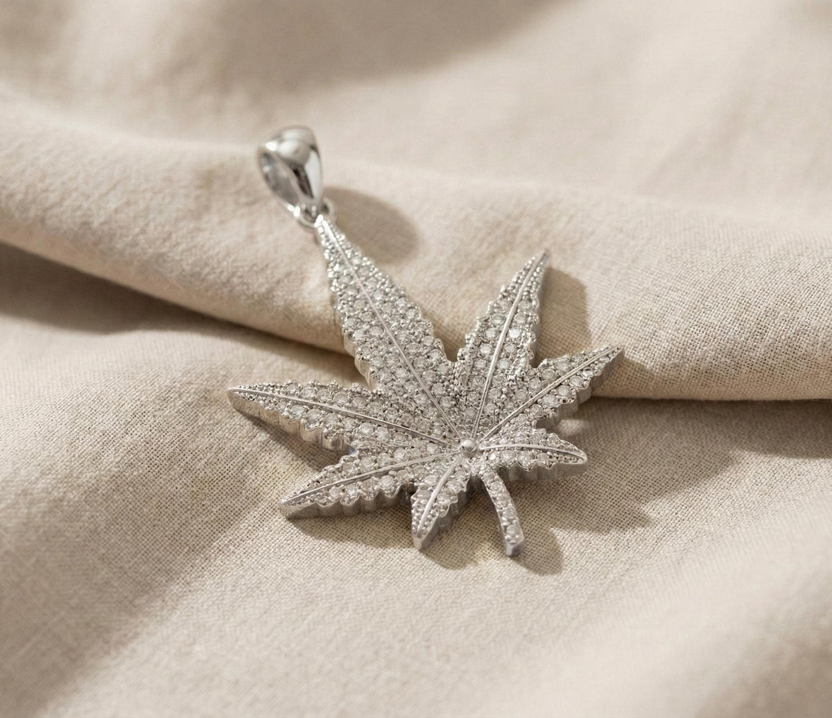 Silver Marijuana Leaf Pendant – Iced Out White Zircon Hip Hop Jewelry, Sparkling Leaf Charm, Bling Statement Pendant, Gift for Men & Women