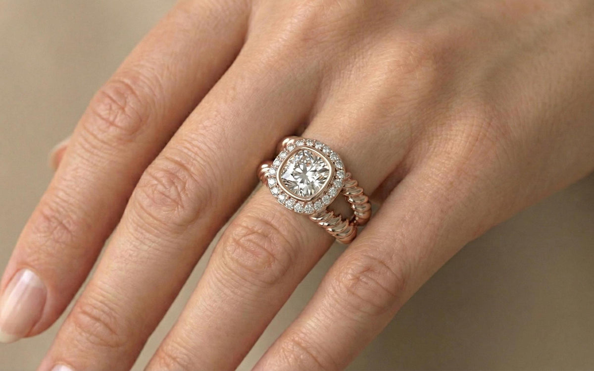 925 Sterling Silver Cushion Cut Halo Engagement Ring, Gold Plated Statement Ring, Vintage Bridal Promise Ring for Women, Luxury Wedding Gift