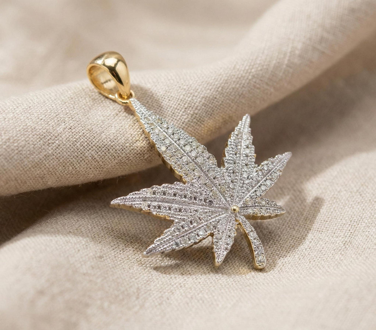 Silver Marijuana Leaf Pendant – Iced Out White Zircon Hip Hop Jewelry, Sparkling Leaf Charm, Bling Statement Pendant, Gift for Men & Women