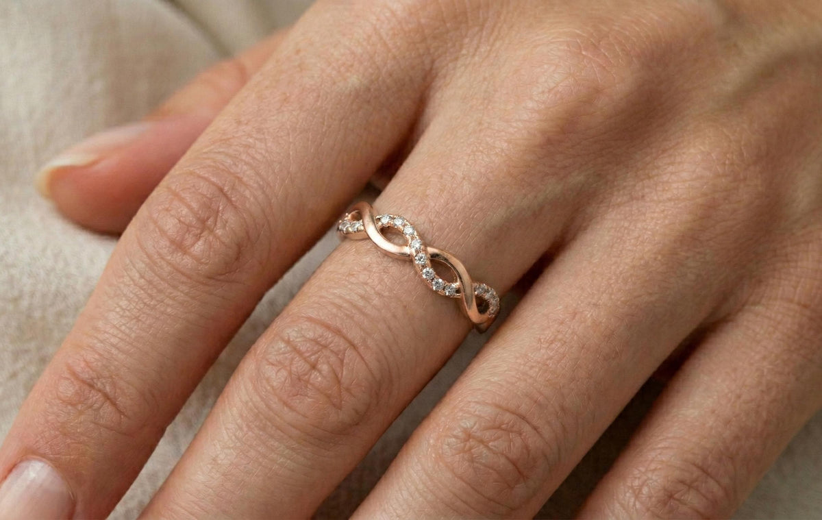 925 Sterling Silver Infinity Diamond Ring, Twisted Infinity Band Ring for Women, Minimalist Promise Ring, Wedding Anniversary Gift,