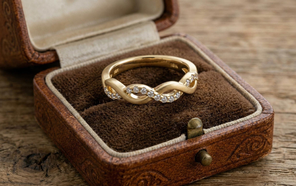 925 Sterling Silver Infinity Diamond Ring, Twisted Infinity Band Ring for Women, Minimalist Promise Ring, Wedding Anniversary Gift,