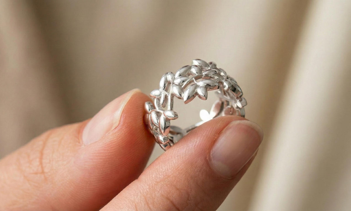 925Sterling Silver Olive Leaf Ring, Wide Botanical Wedding Band, Nature Inspired Vine Ring, Floral Statement Jewelry, Boho Leaf Gift for Her