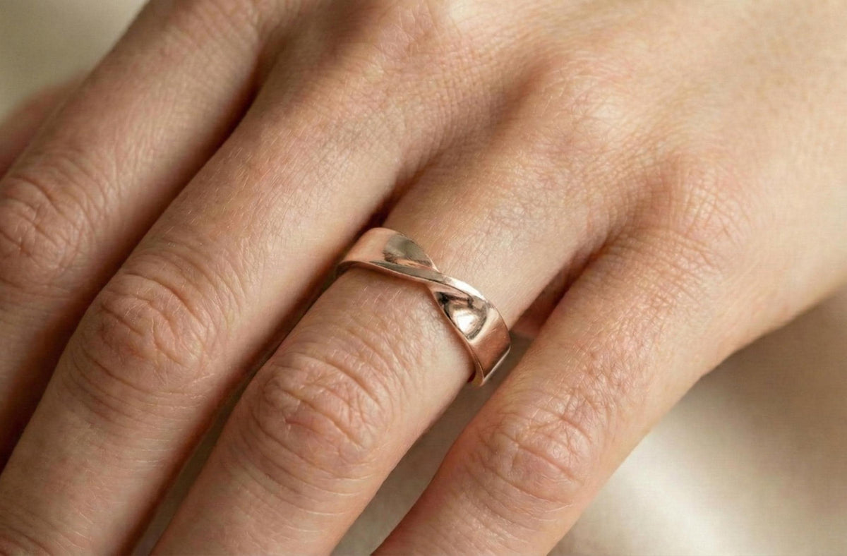 Gold Infinity Twist Ring | Wide Mobius Wedding Band | Chunky Crossover Statement Ring | Modern Minimalist Eternity Ring | Thick Gold Band