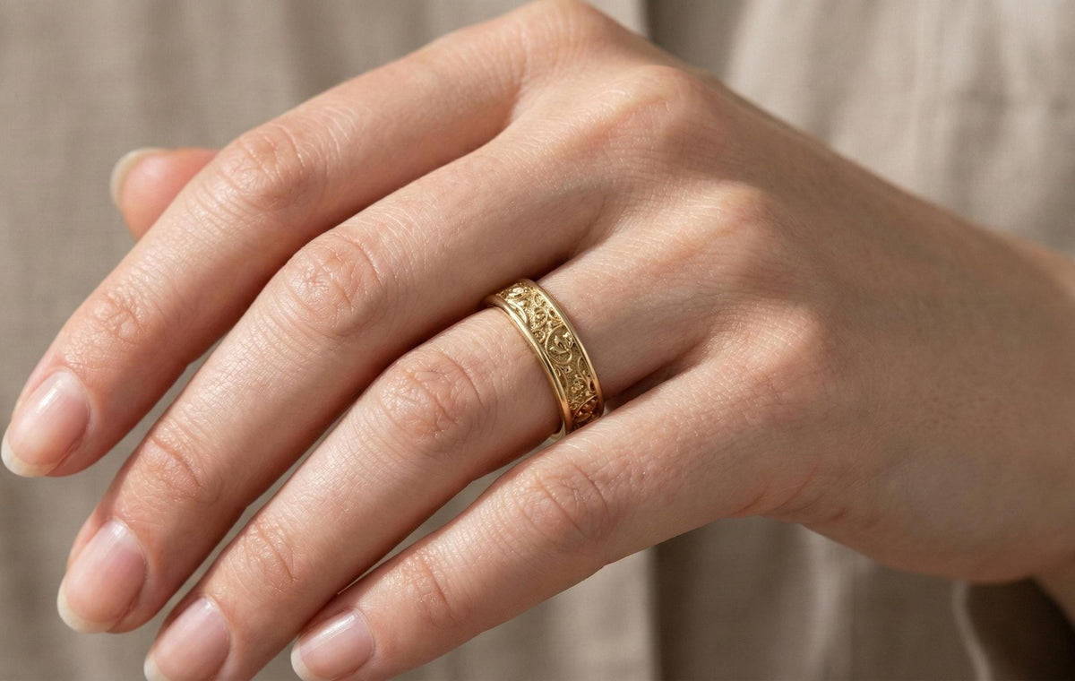 Gold Floral Wedding Band | Vintage Art Nouveau Scroll Ring | Engraved Flower Eternity Ring | Nature Inspired Garden Jewelry | Gift for Her