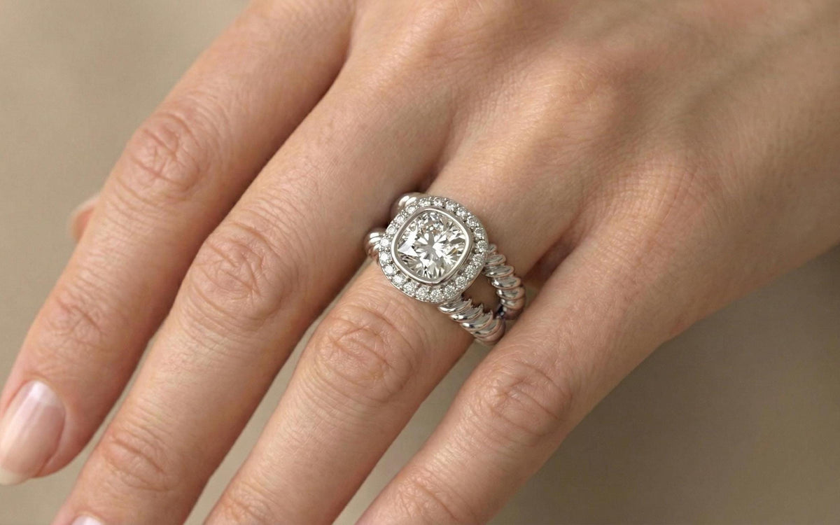 925 Sterling Silver Cushion Cut Halo Engagement Ring, Gold Plated Statement Ring, Vintage Bridal Promise Ring for Women, Luxury Wedding Gift