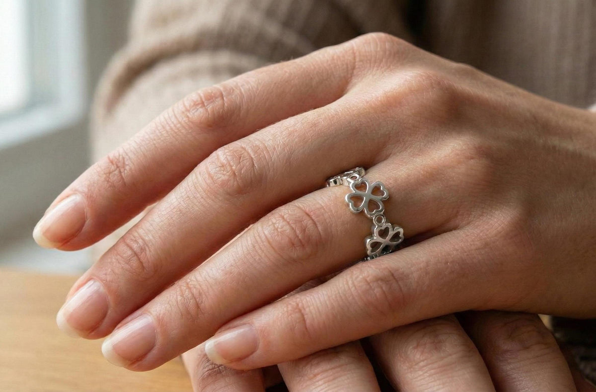 Heart Ring 925 Sterling Silver Gold, Open Heart Band, four leaf ring Stackable Love Ring, Minimalist Wedding Band, Anniversary Gift for Her